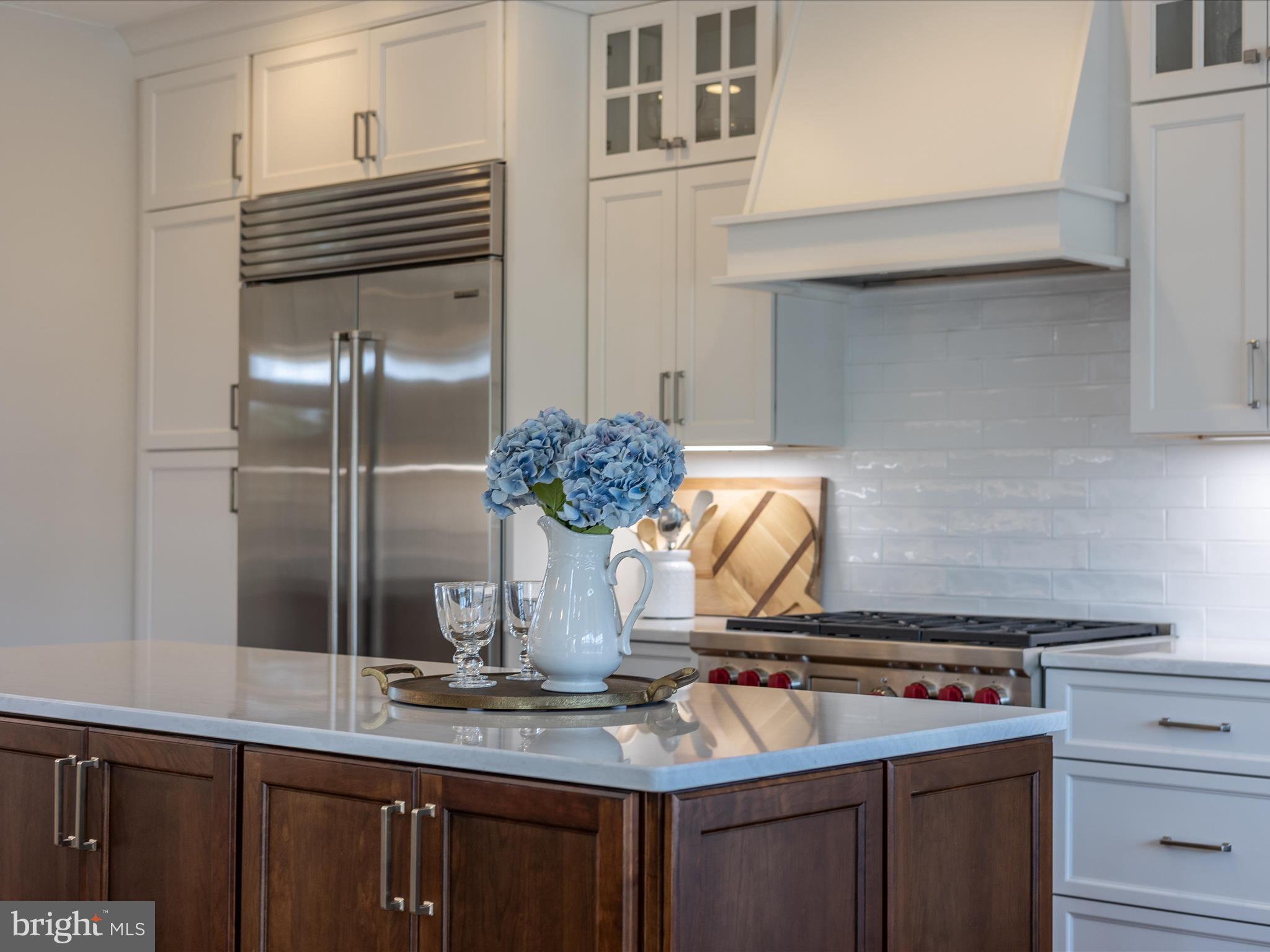 4177 John Benjamin Drive New Windsor, MD 21776 - Photo 10 of 51 Kitchen, Subzero-Wolf-Miele