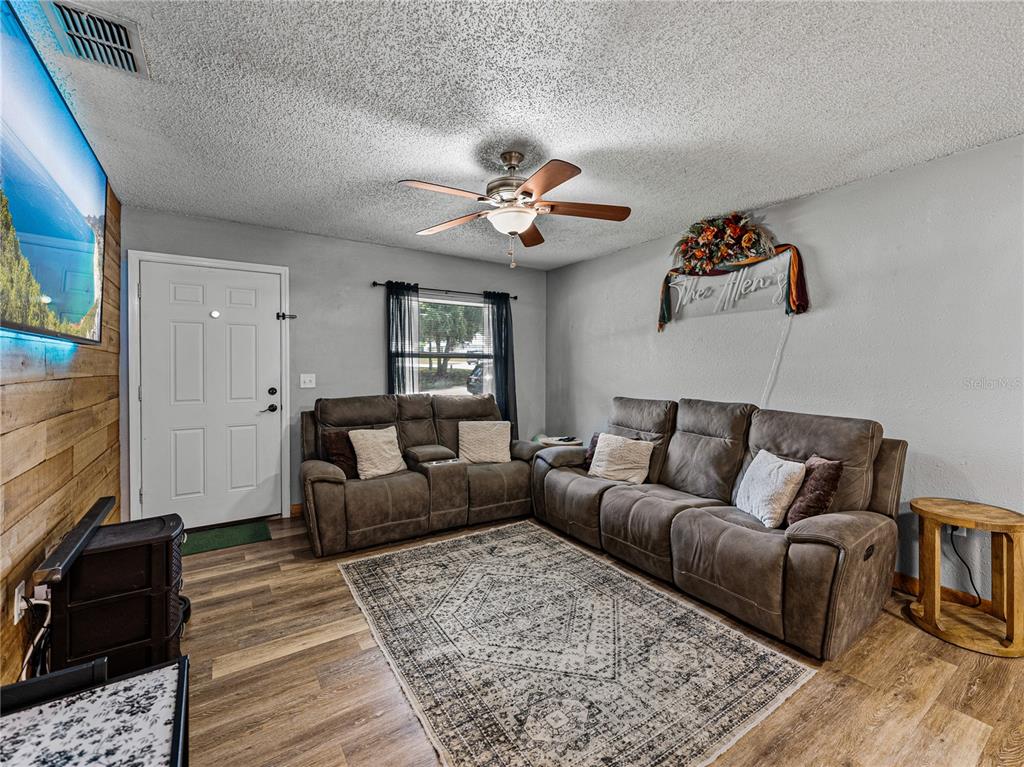 11711 Pasadena Road Dade City, FL 33525 - Photo 10 of 42 Gallery Image 10
