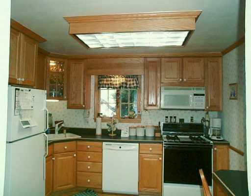 9505 Peebles Road Allison Park, PA 15101 - Photo 4 of 8 Kitchen.