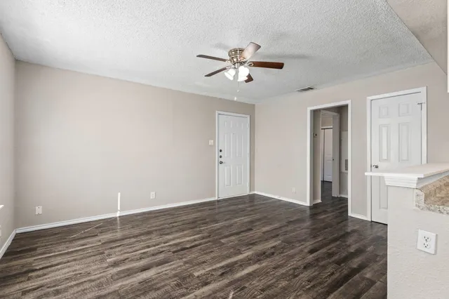 $775 | 6110 Wheless Cove, Unit E, Austin, TX 78723