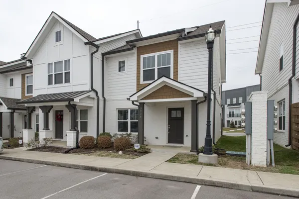 $3,100 | 5715 California Avenue, Nashville, TN 37209
