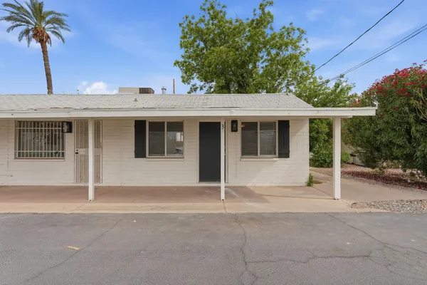 $1,080 | 623 South Country Club Drive, Unit 3, Mesa, AZ 85210