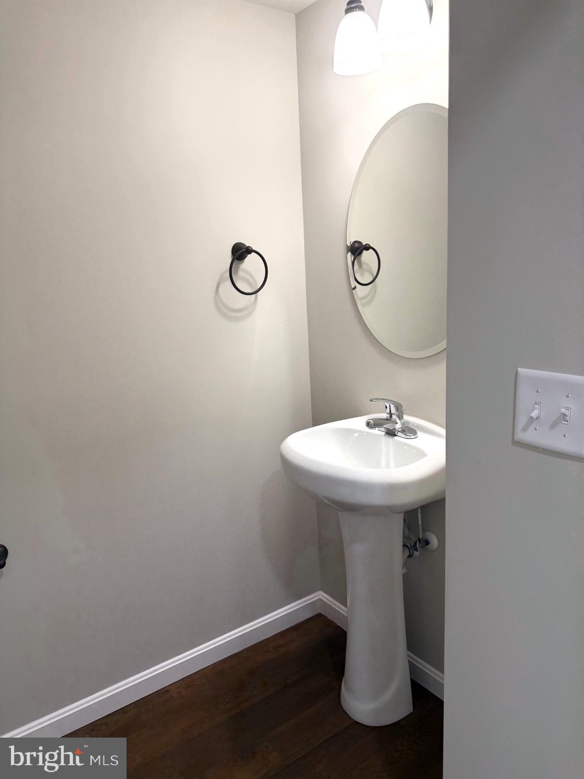 237 Rojan Road, Unit 112 Dover, DE 19901 - Photo 7 of 29 Powder Room