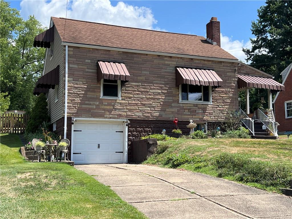 Charming 1 1/2 story.