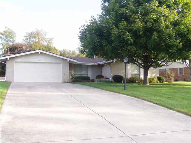 13300 West Council Road Yorktown, IN 47396 - Photo 1 of 14 Gallery Image 1