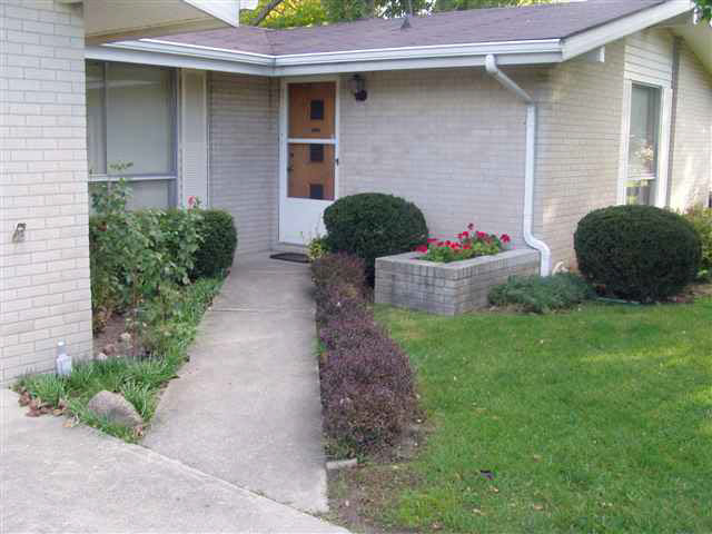 13300 West Council Road Yorktown, IN 47396 - Photo 2 of 14 Gallery Image 2