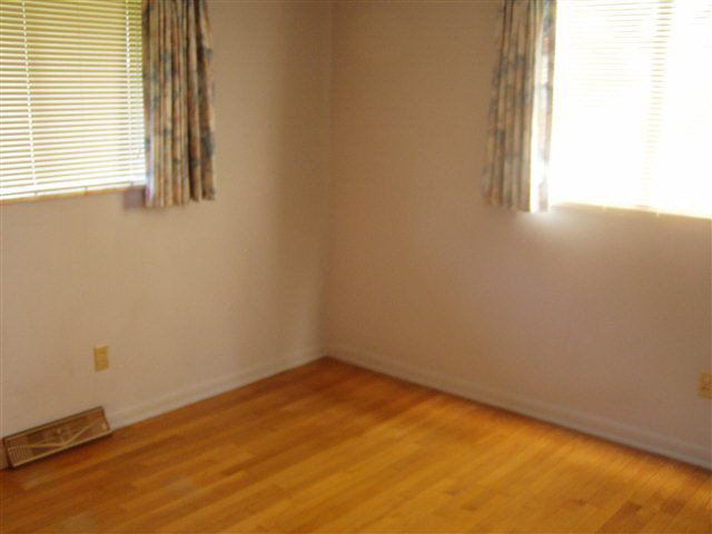 13300 West Council Road Yorktown, IN 47396 - Photo 8 of 14 Gallery Image 8