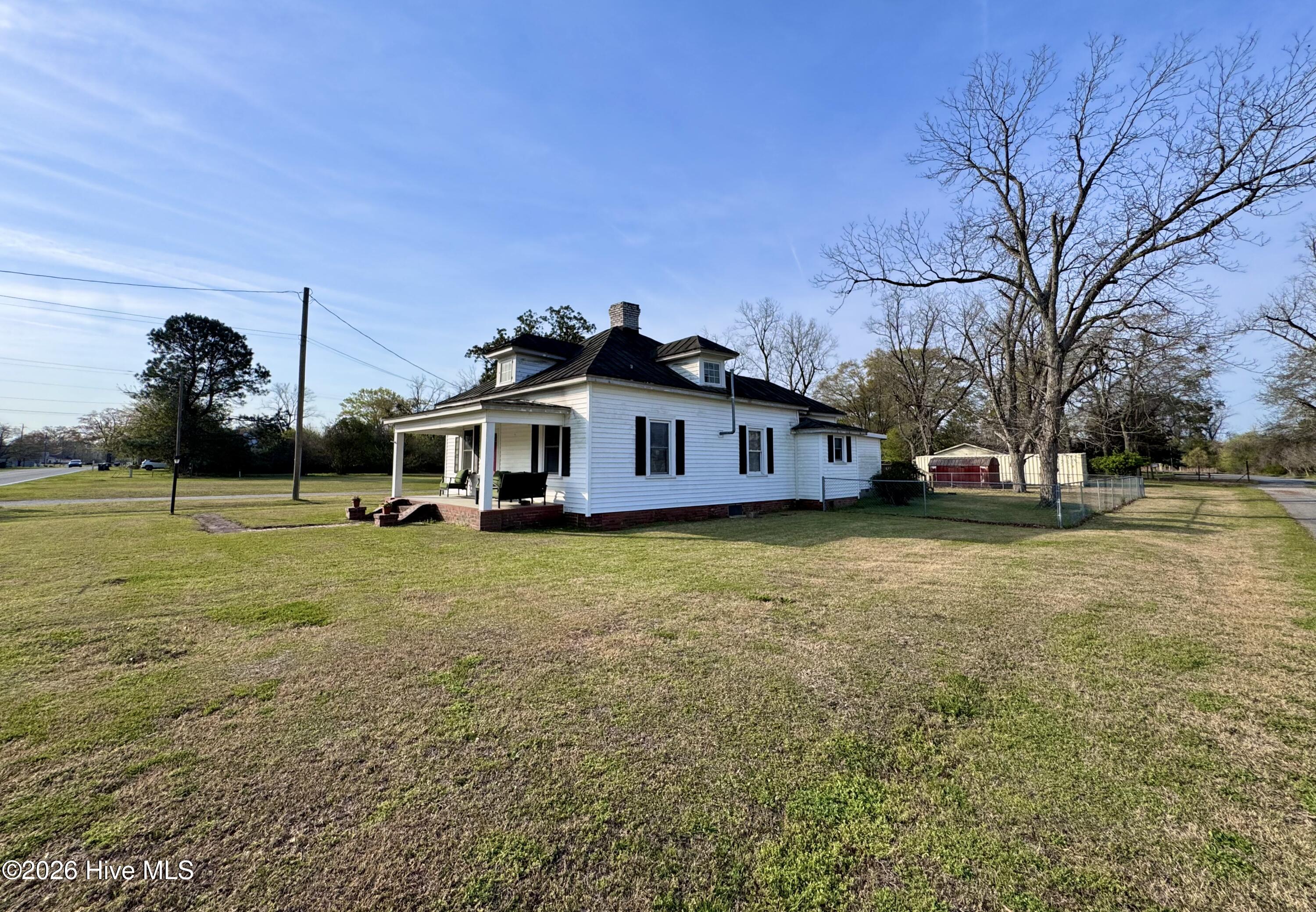 3405 Oaks Road New Bern, NC 28560 - Photo 2 of 43 IMG_5194
