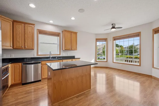 $515,000 | 6647 Peony Lane North, Maple Grove, MN 55311