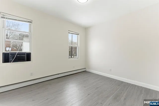 $2,400 | 14 Avenue A, Unit 1R, Lodi, NJ 07644