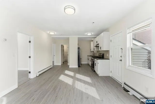 $2,400 | 14 Avenue A, Unit 1R, Lodi, NJ 07644