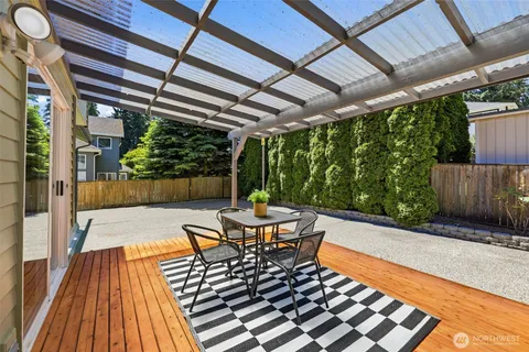$1,175,000 | 17430 57th Avenue West, Lynnwood, WA 98037