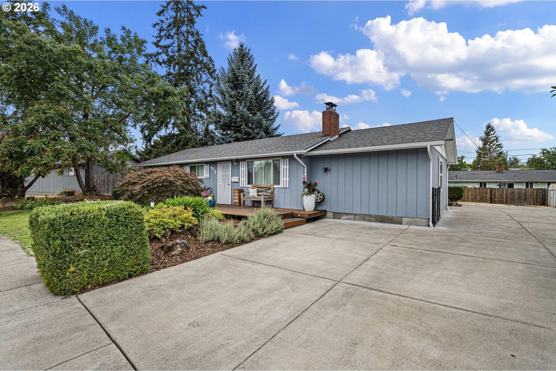 936 Quinalt Street Springfield, OR 97477 - Photo 1 of 35 Gallery Image 1
