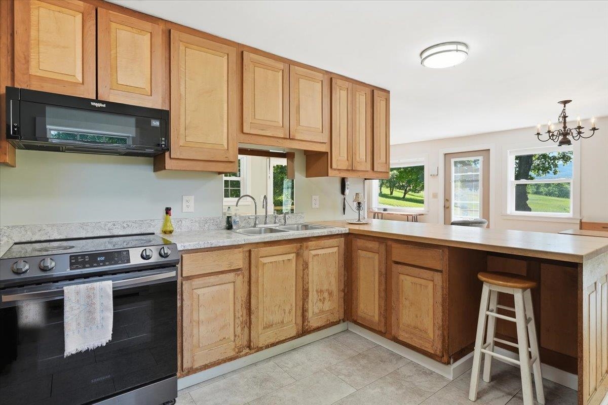 139 Cozzens Road Huntington, VT 05462 - Photo 14 of 42