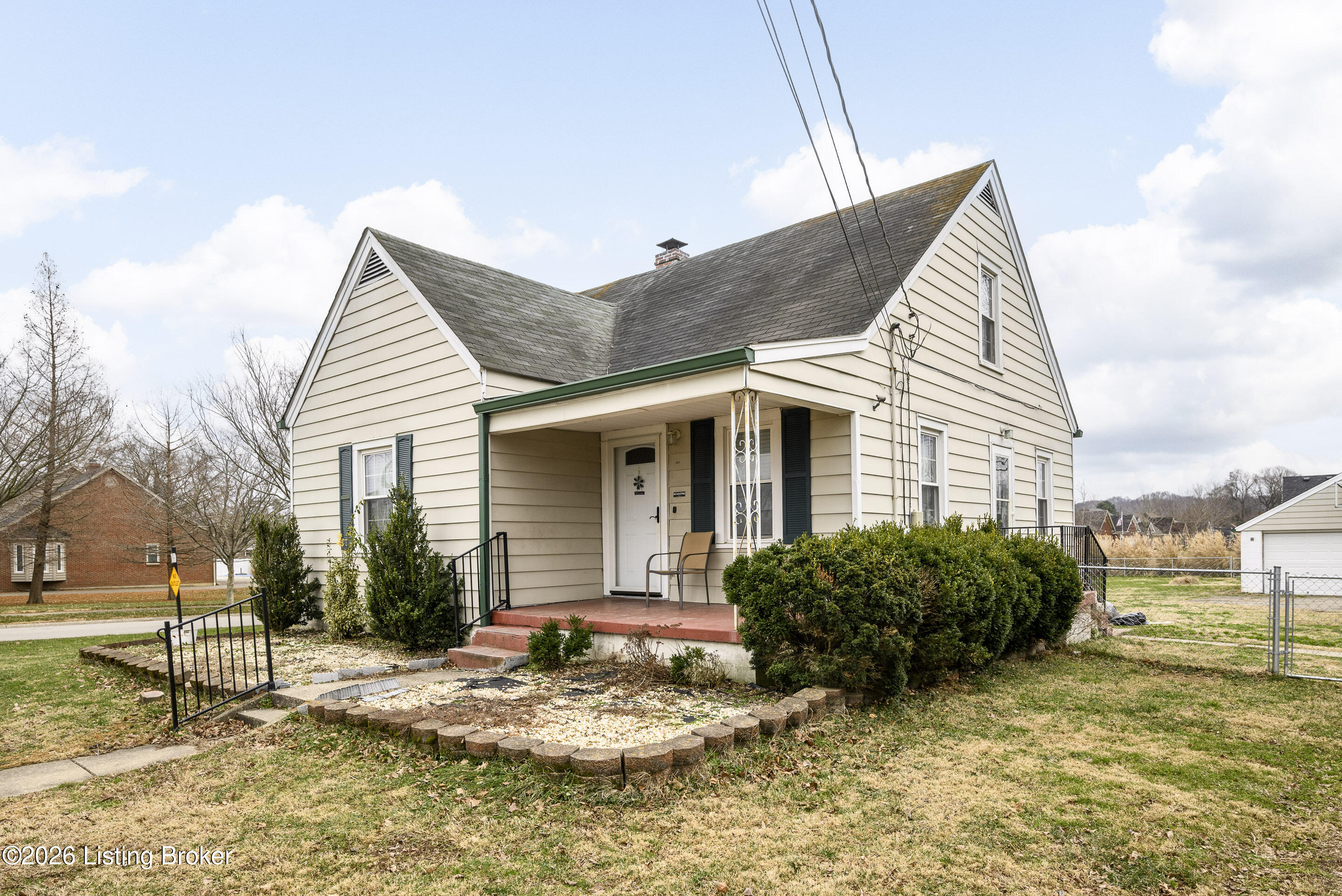 5208 Valley Station Road Louisville, KY 40272 - Photo 4 of 35 DHI-104