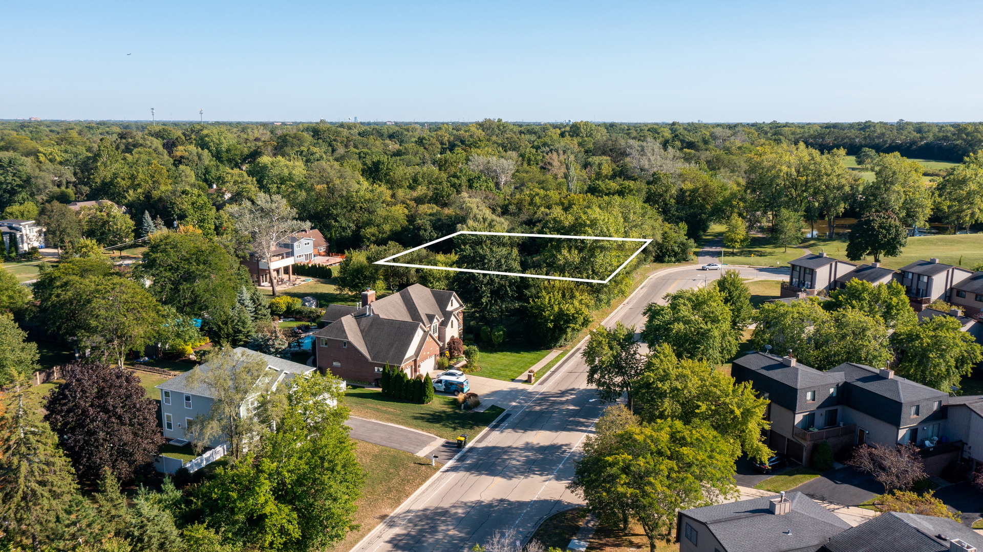 35 Plum Grove Road Roselle, IL 60172 - Photo 4 of 13 Gallery Image 4