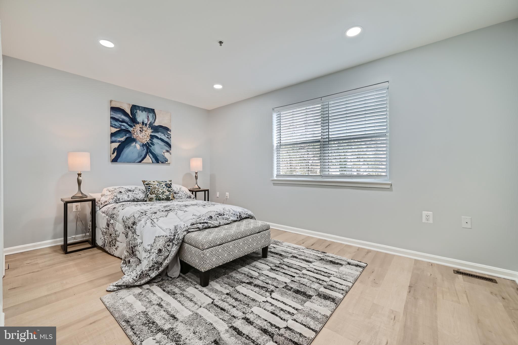 511 McManus Way, Unit T511 Towson, MD 21286 - Photo 16 of 28 Upper Level Main Bedroom w/access to Bathroom