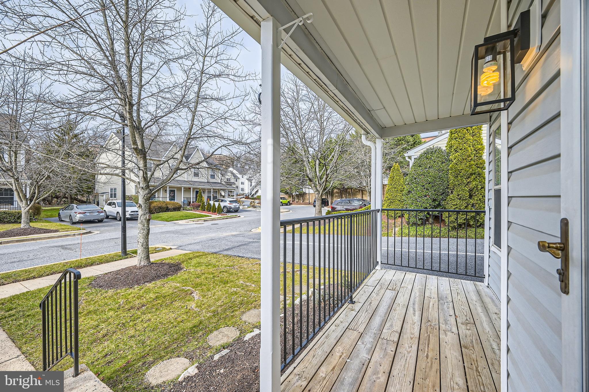 511 McManus Way, Unit T511 Towson, MD 21286 - Photo 4 of 28 Lovely Porch to Relax