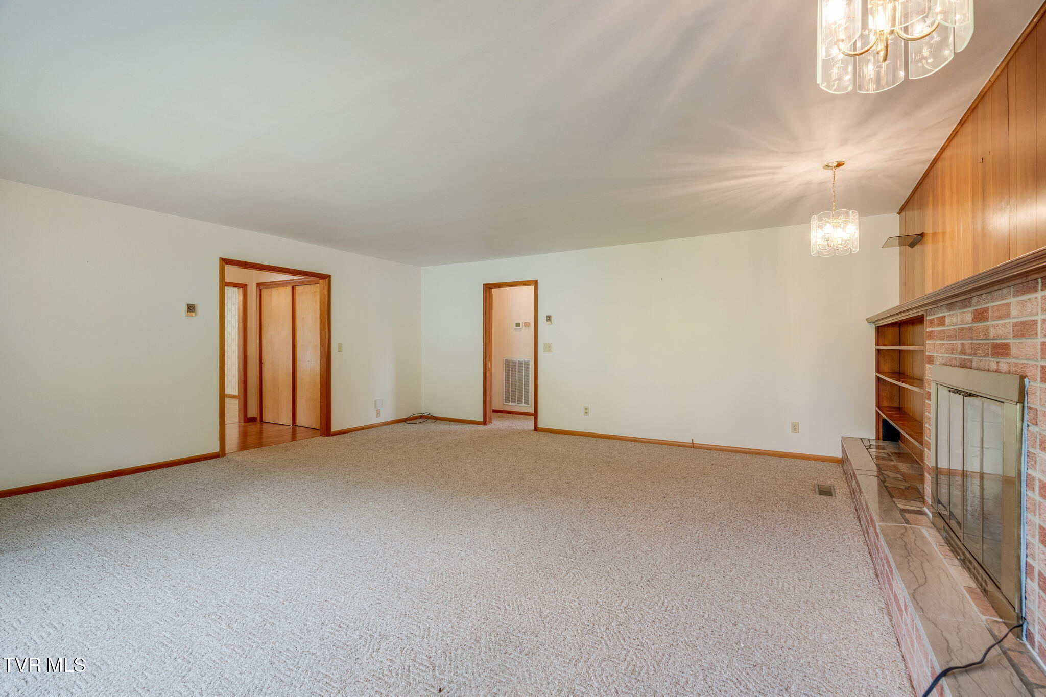 1763 Sylvan Hill Road Elizabethton, TN 37643 - Photo 11 of 55 011