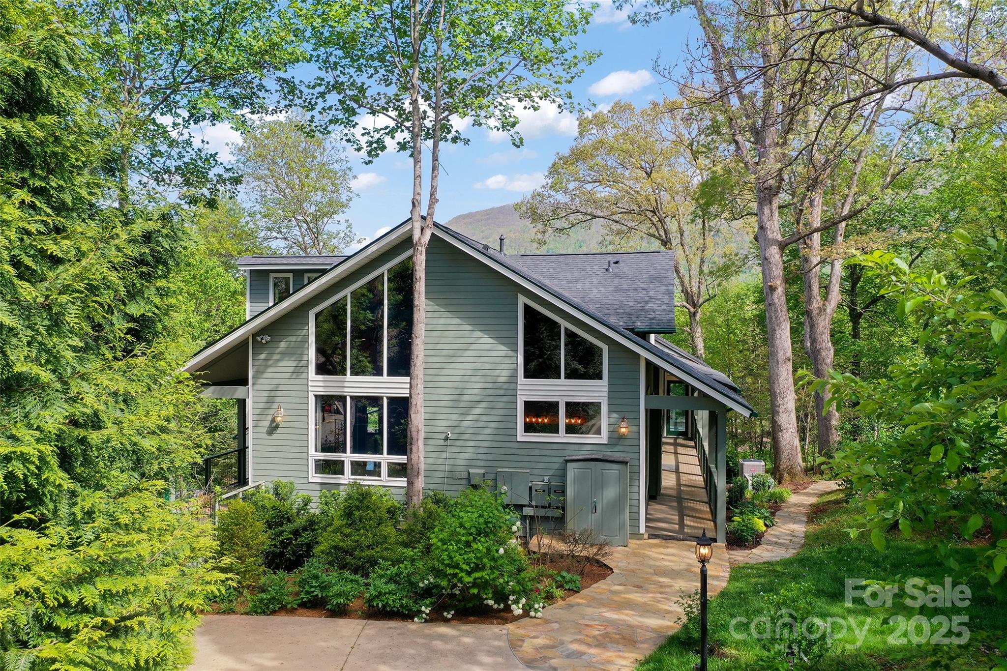 17 Ruffed Grouse Lane Waynesville, NC 28786 - Photo 3 of 45 Gallery Image 3