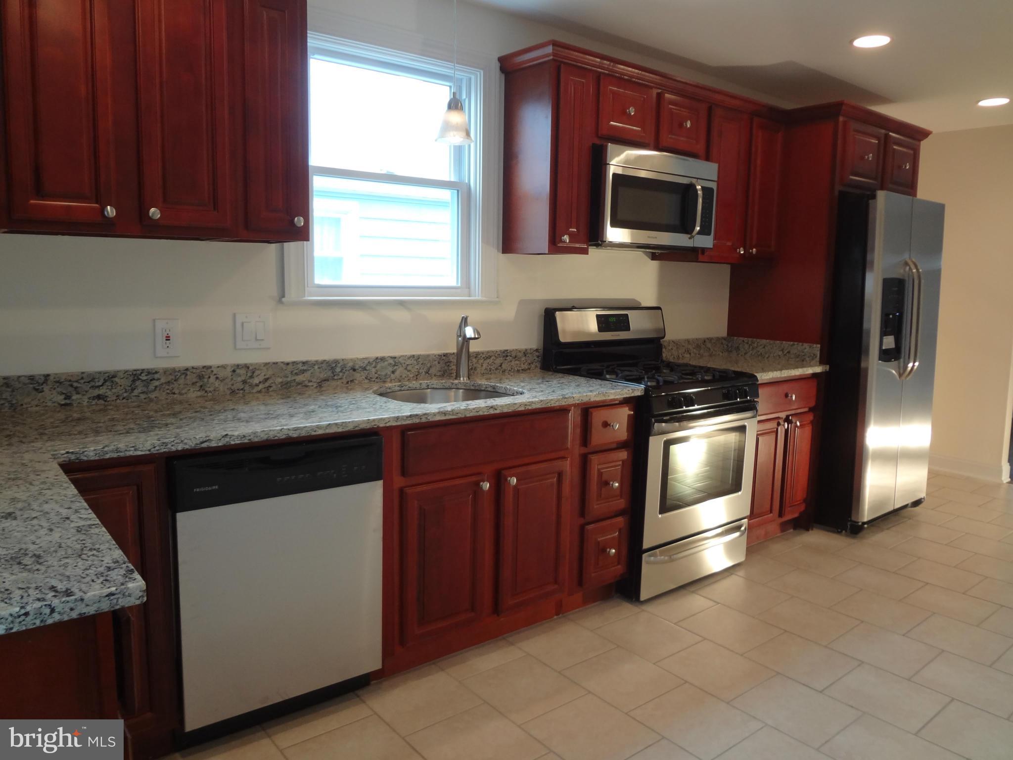 2517 Wentworth Road Baltimore, MD 21234 - Photo 11 of 30 Kitchen