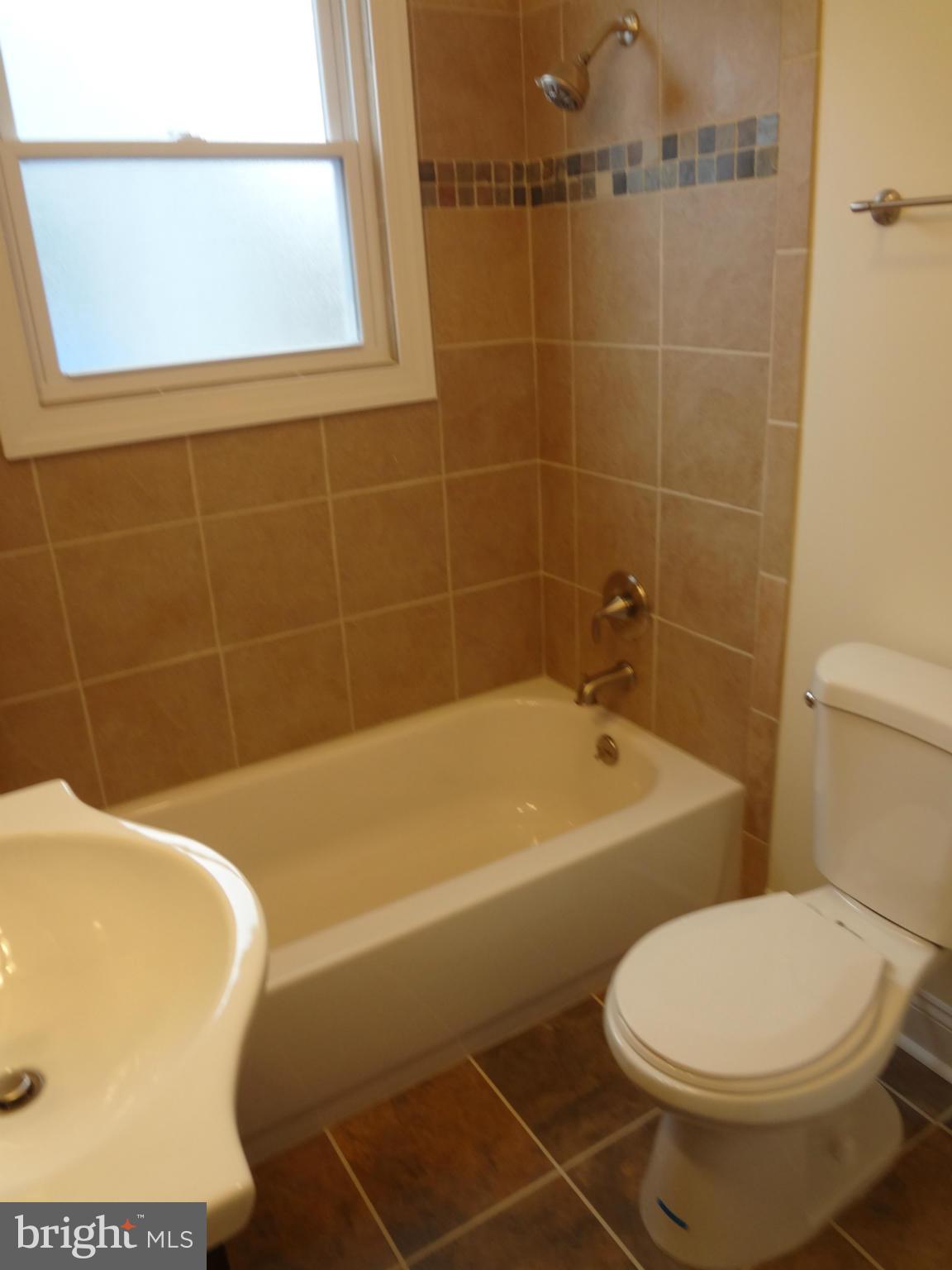2517 Wentworth Road Baltimore, MD 21234 - Photo 12 of 30 Bath