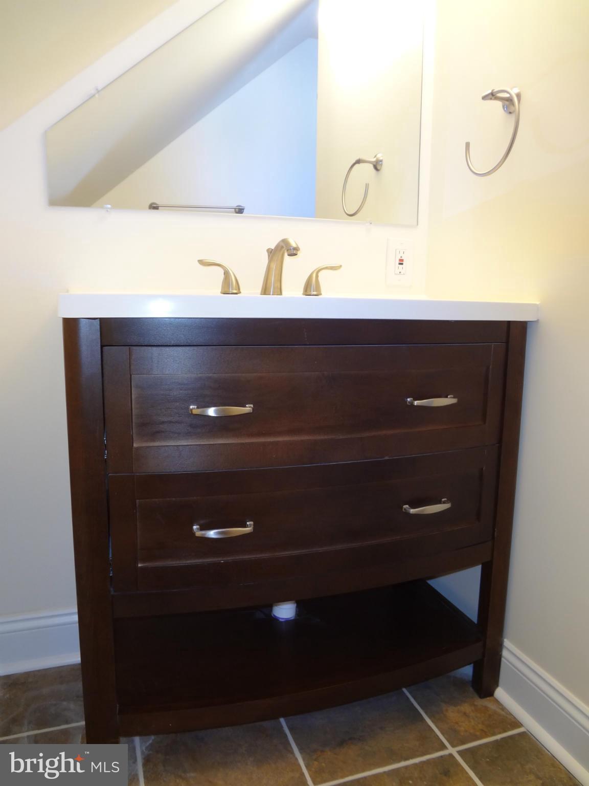2517 Wentworth Road Baltimore, MD 21234 - Photo 16 of 30 Bath (Master)
