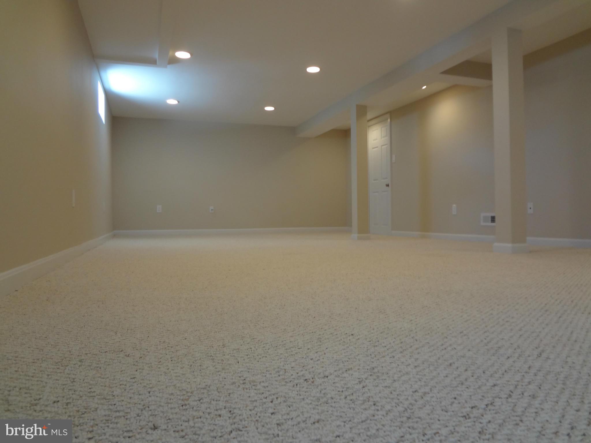 2517 Wentworth Road Baltimore, MD 21234 - Photo 27 of 30 Family Room