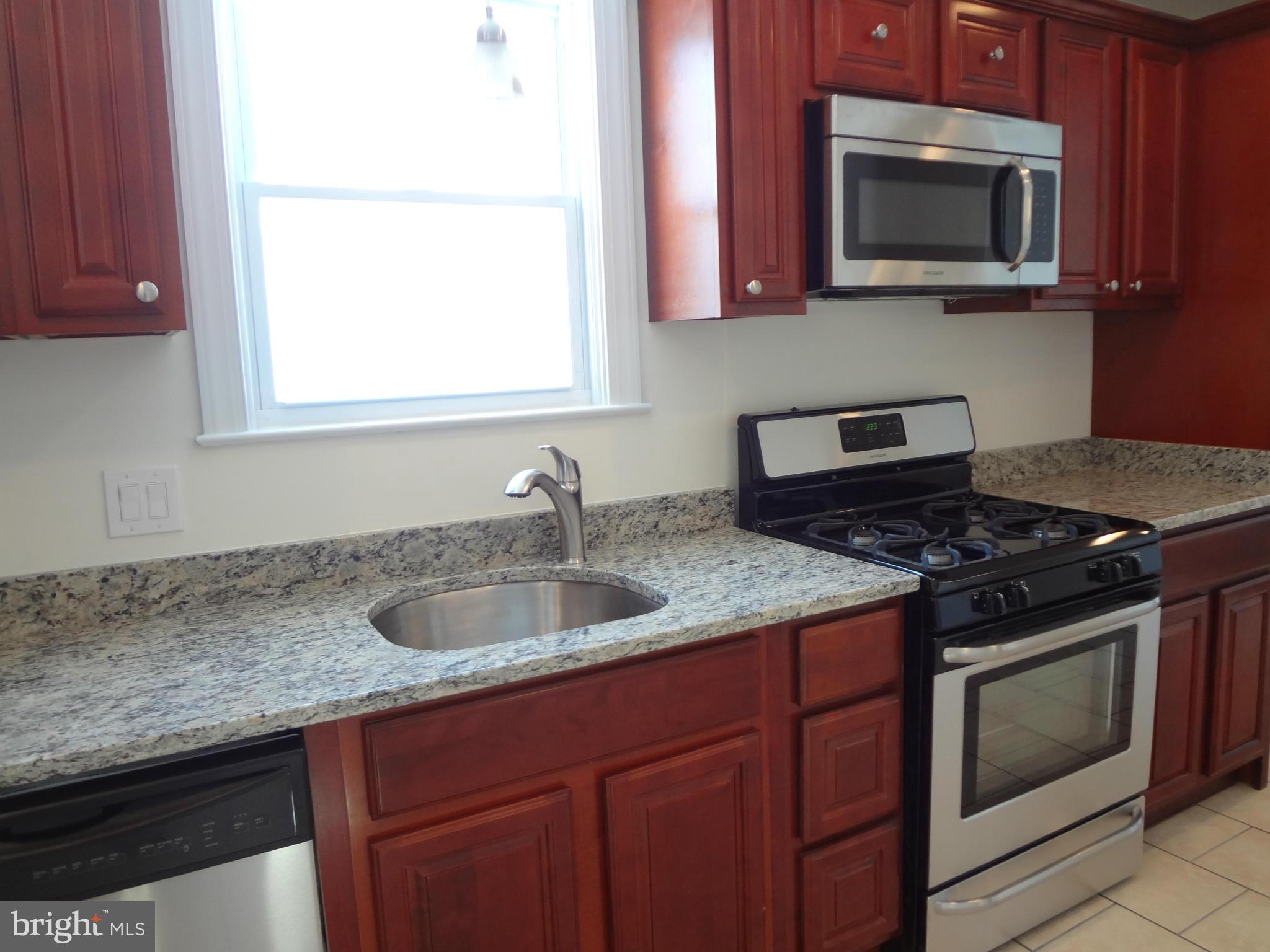 2517 Wentworth Road Baltimore, MD 21234 - Photo 10 of 30 Kitchen
