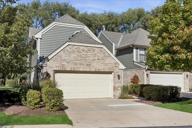 $435,000 | 11438 Ashley Woods Drive, Westchester, IL 60154