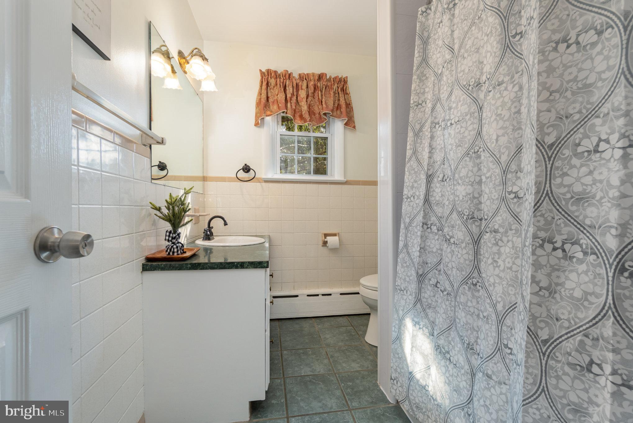 114 Snavely Mill Road Lititz, PA 17543 - Photo 16 of 38