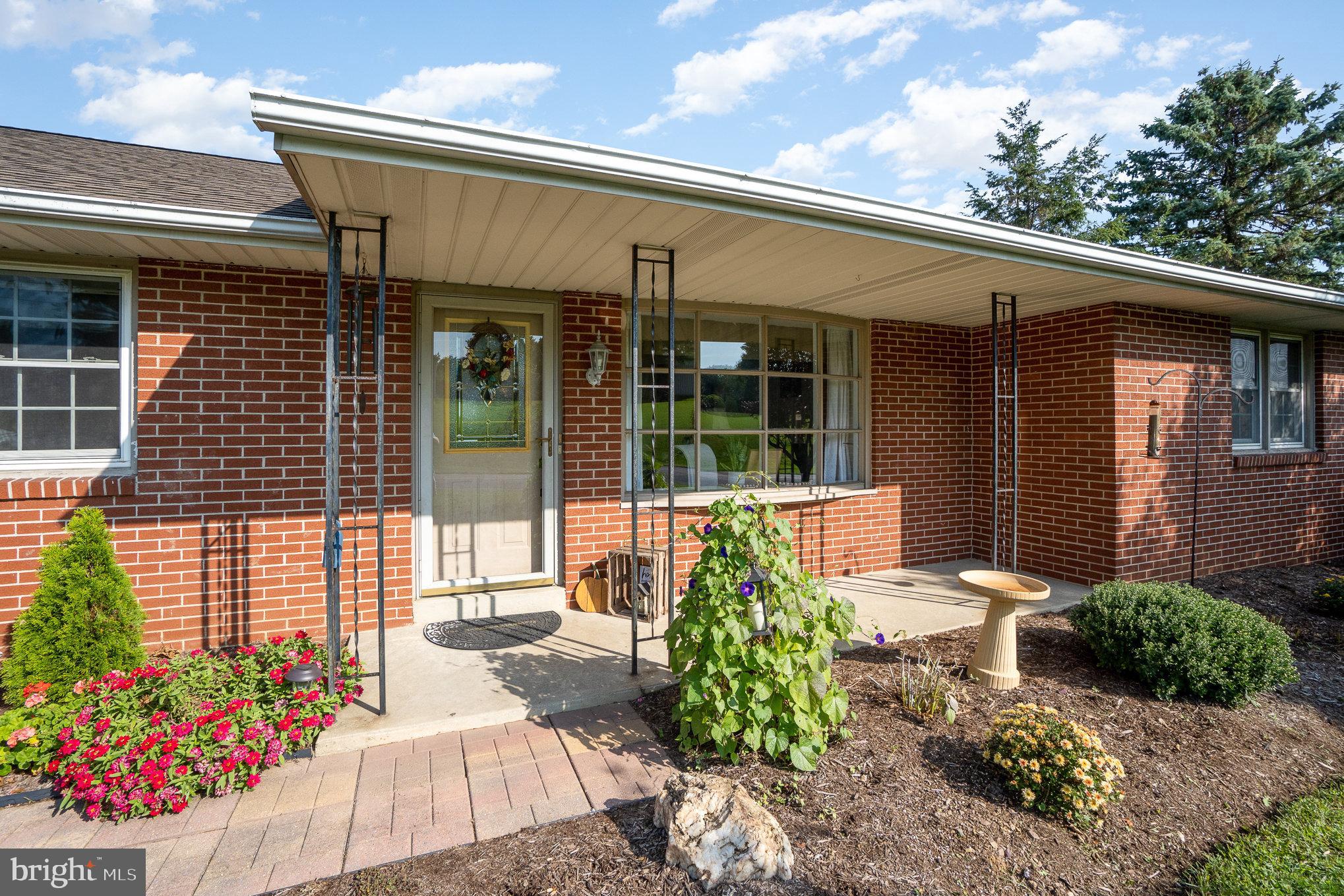 114 Snavely Mill Road Lititz, PA 17543 - Photo 3 of 38