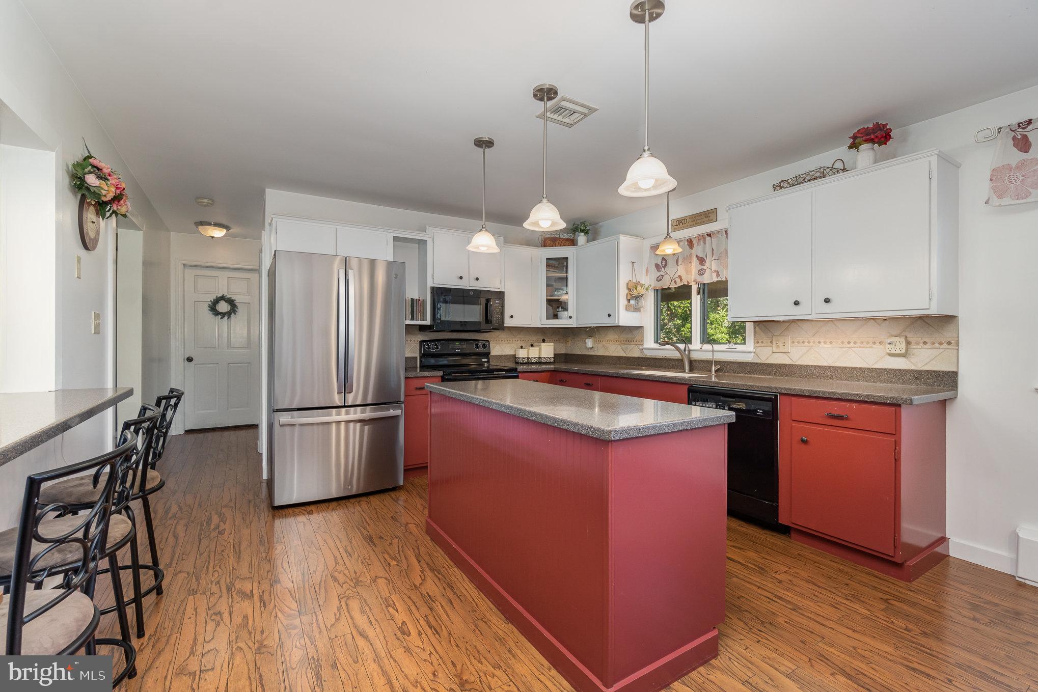 114 Snavely Mill Road Lititz, PA 17543 - Photo 8 of 38