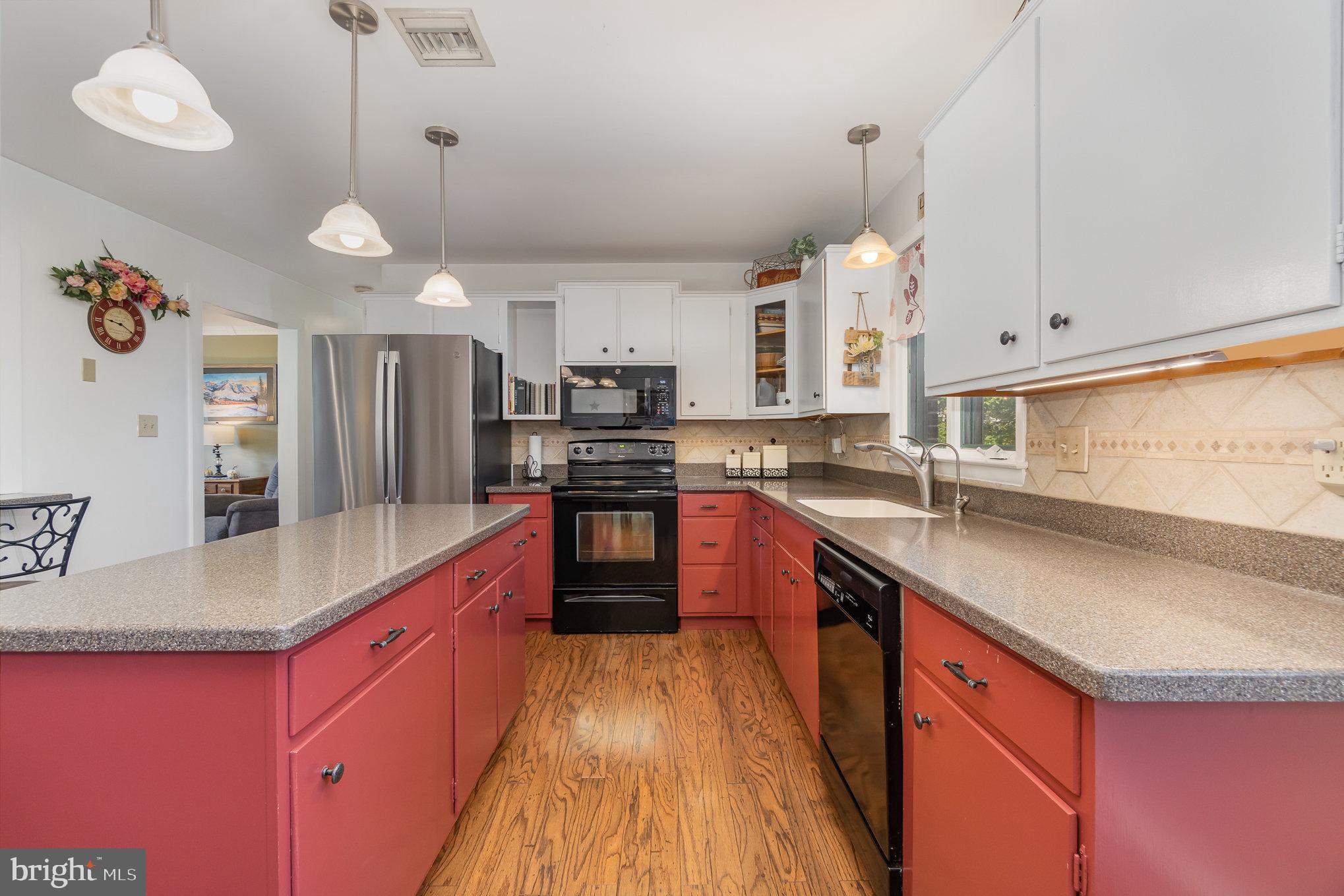 114 Snavely Mill Road Lititz, PA 17543 - Photo 9 of 38