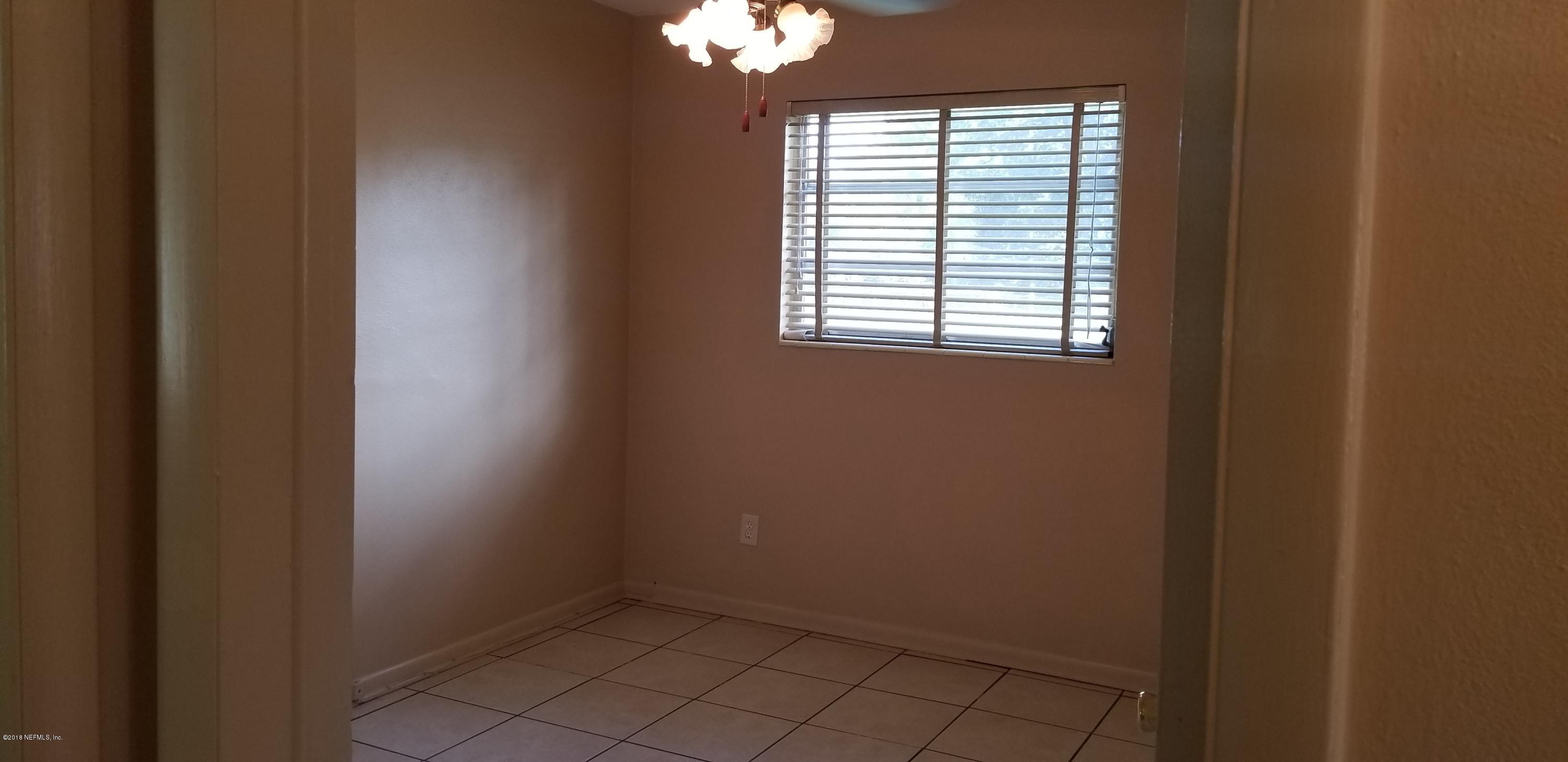 2437 Dean Road Jacksonville, FL 32216 - Photo 11 of 25 20181106_110408