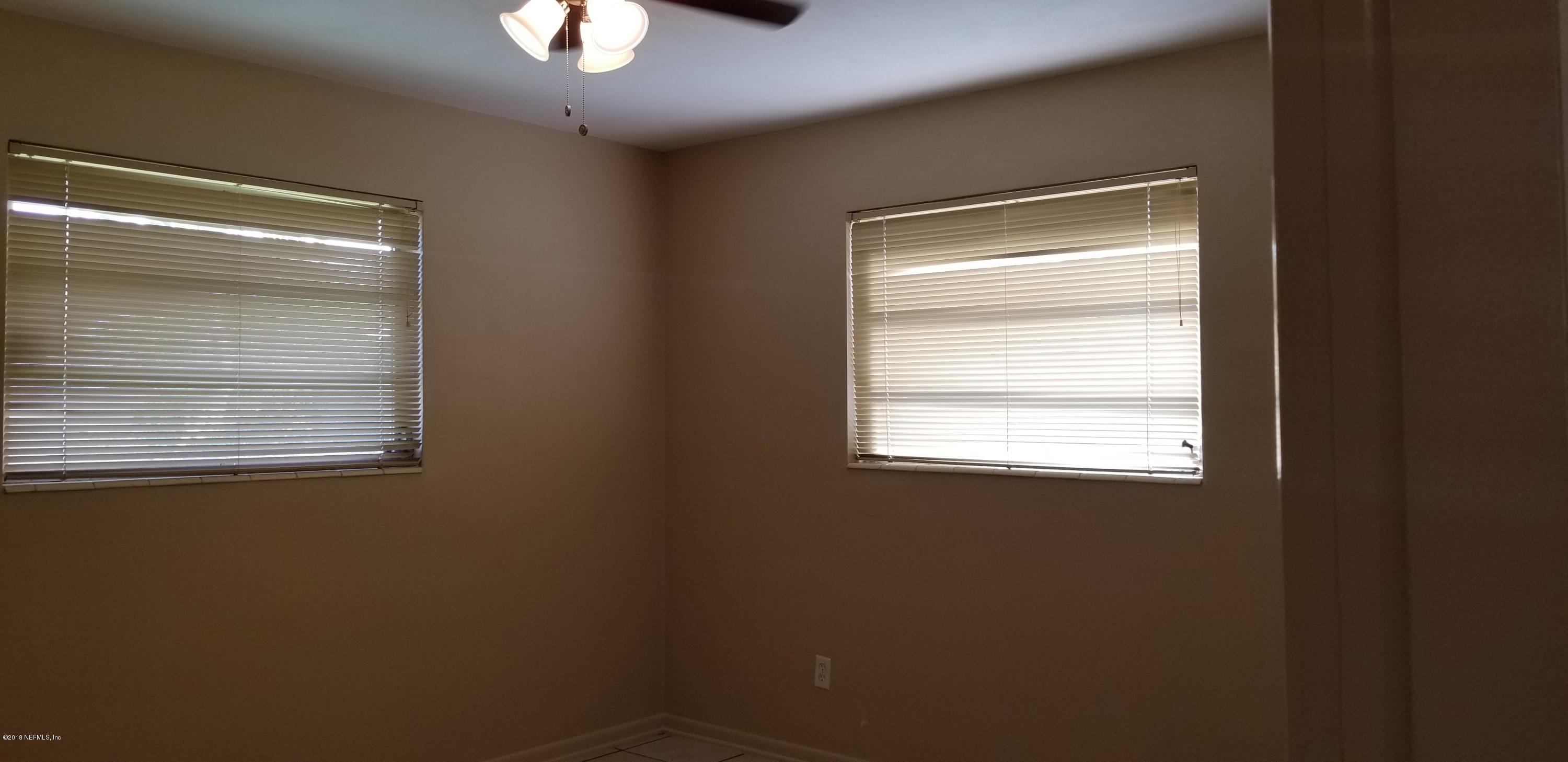 2437 Dean Road Jacksonville, FL 32216 - Photo 12 of 25 20181106_110416