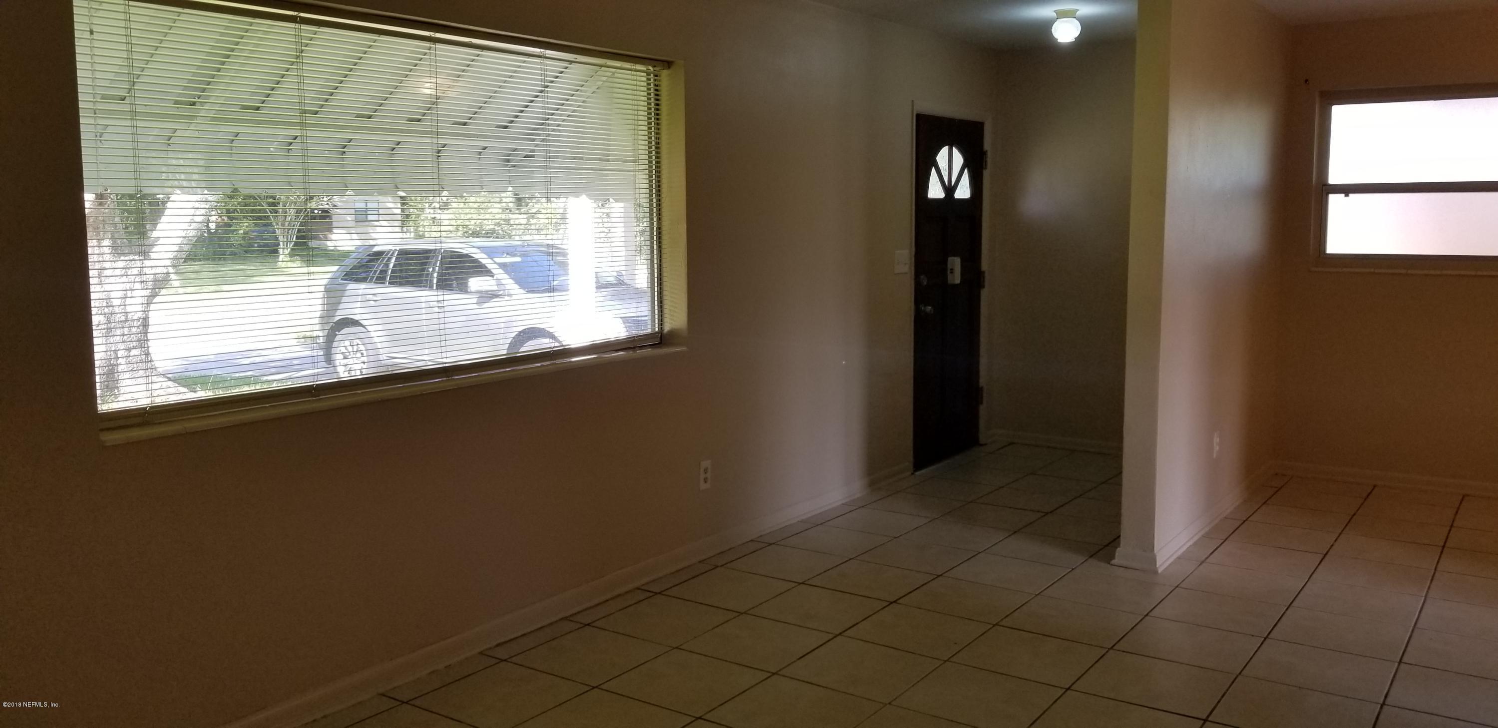 2437 Dean Road Jacksonville, FL 32216 - Photo 3 of 25 20181106_110625