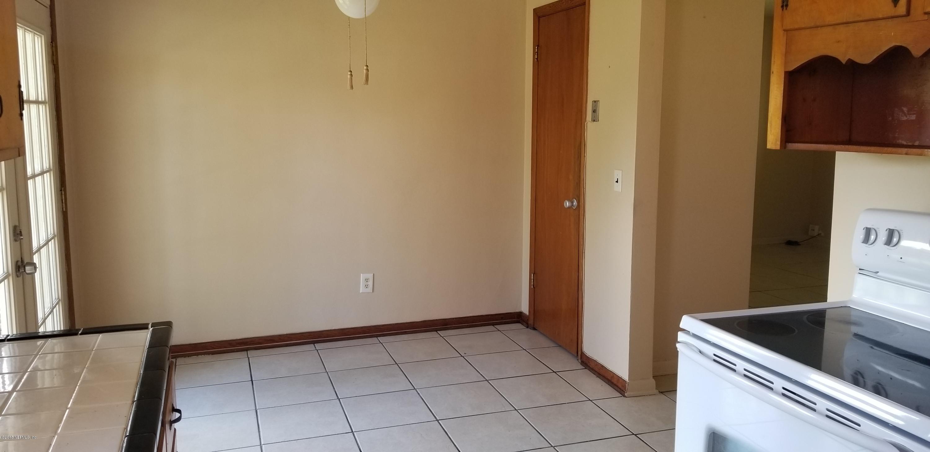 2437 Dean Road Jacksonville, FL 32216 - Photo 8 of 25 20181106_110644