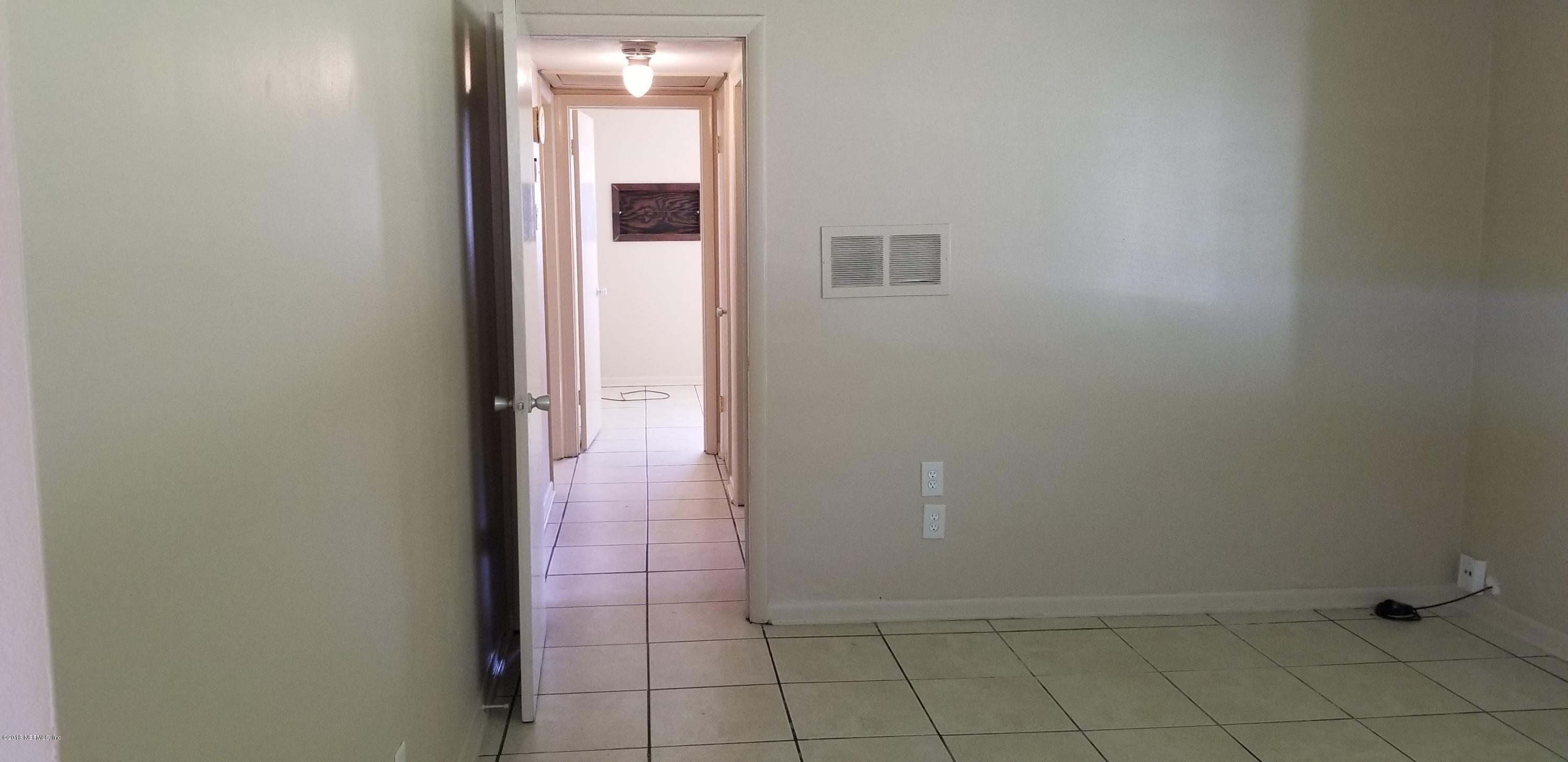 2437 Dean Road Jacksonville, FL 32216 - Photo 10 of 25 20181106_110343