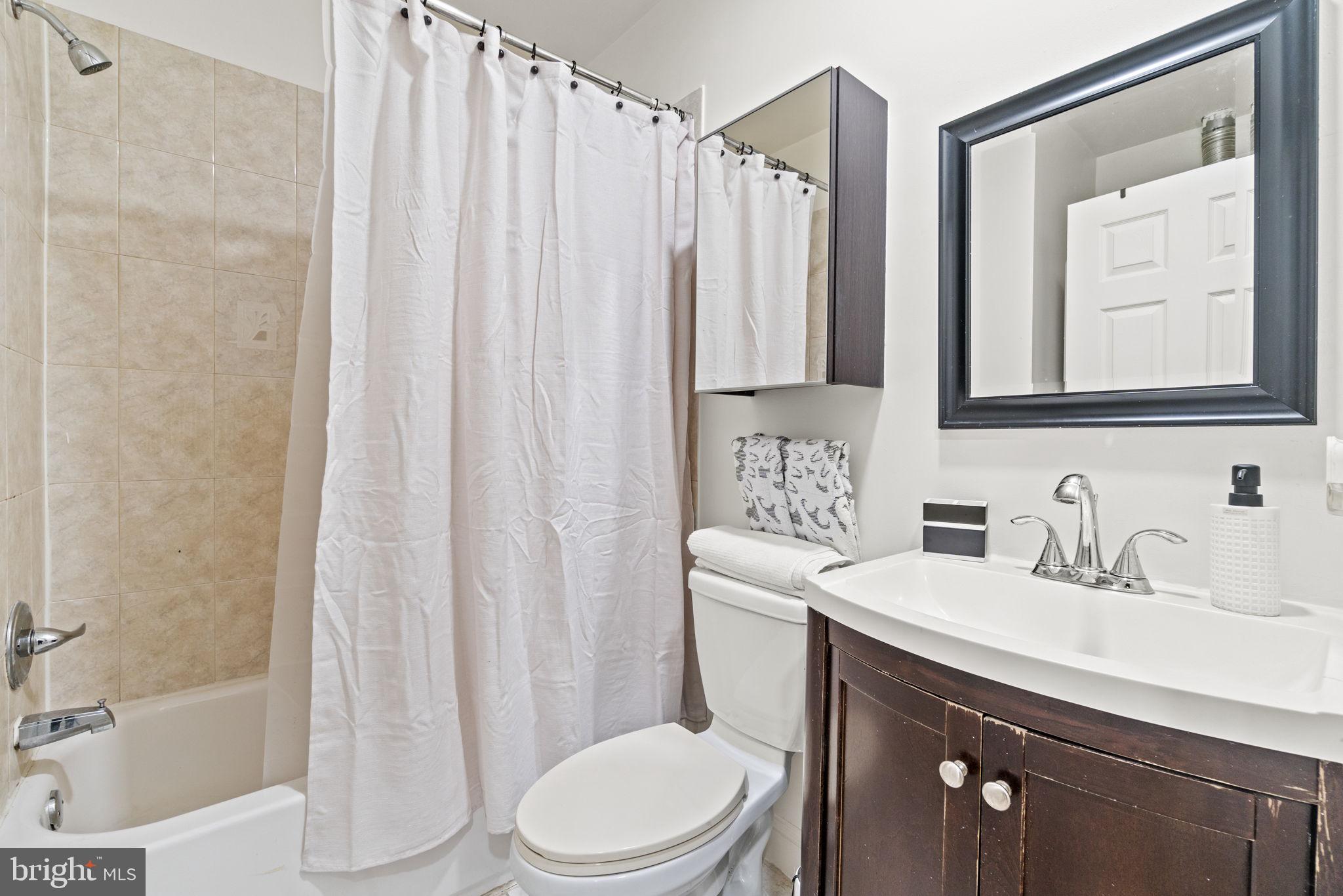 1924 Benning Road Northeast Washington, DC 20002 - Photo 8 of 19 Gallery Image 8