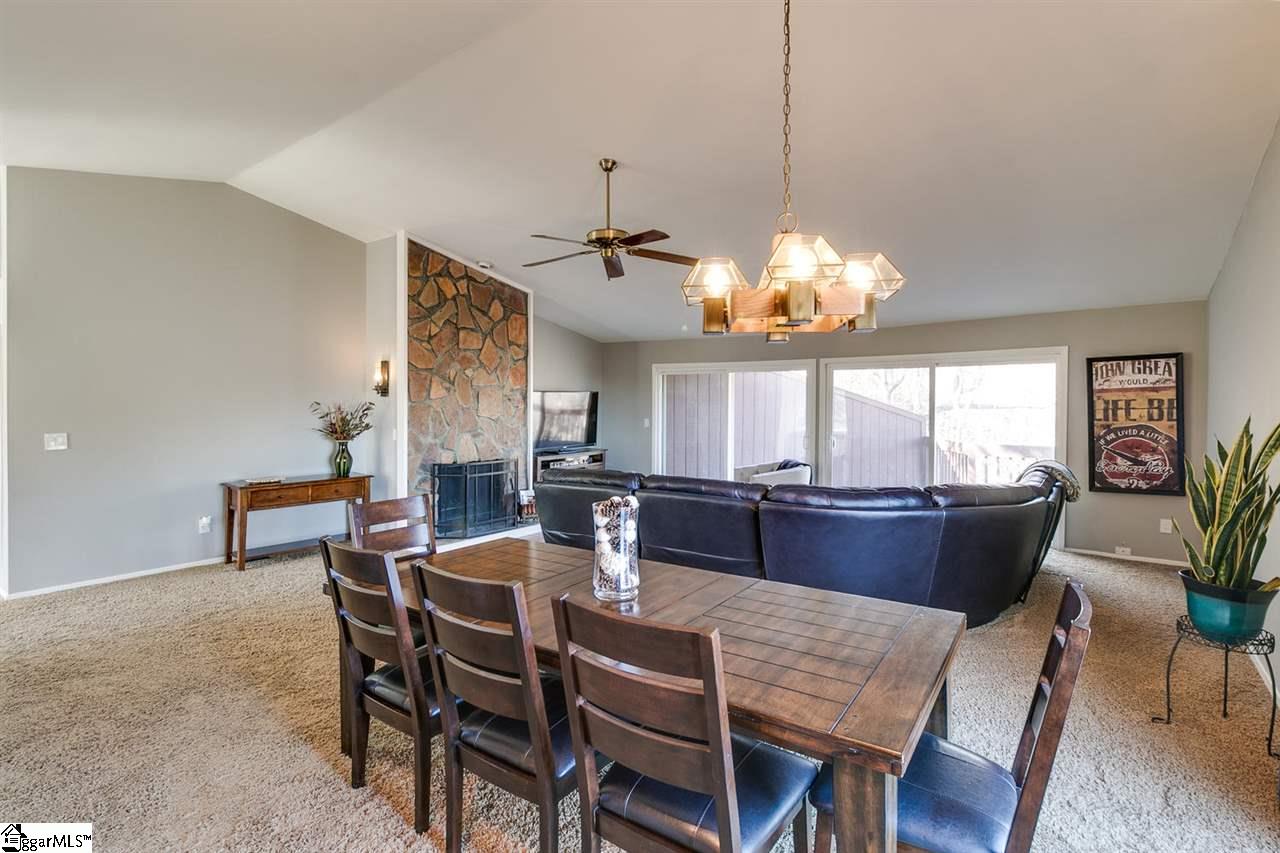 20 Altamont Forest Road Greenville, SC 29609 - Photo 4 of 31