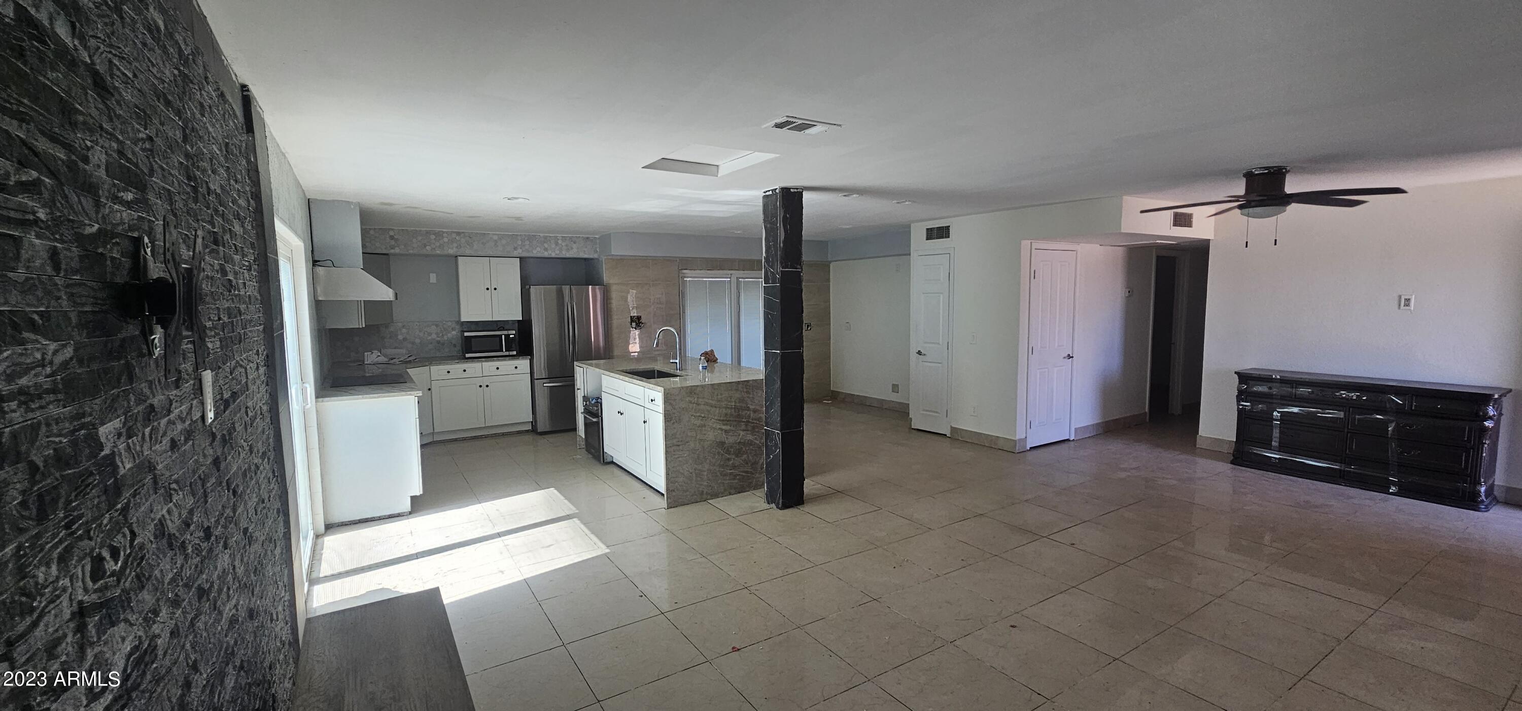 4408 West Hatcher Road Glendale, AZ 85302 - Photo 9 of 31 20230704_154106
