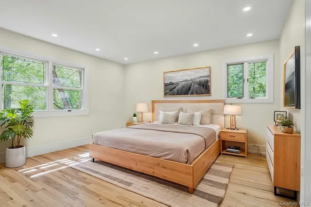 $1,649,000 | 7 McCulloch Drive, Dix Hills, NY 11746