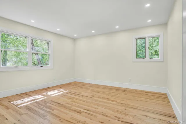 $1,649,000 | 7 McCulloch Drive, Dix Hills, NY 11746