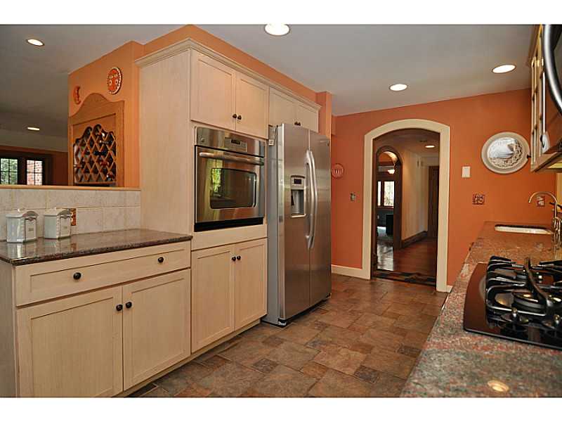 360 Washington Road Barrington, RI 02806 - Photo 7 of 24 Kitchen. Open to family room