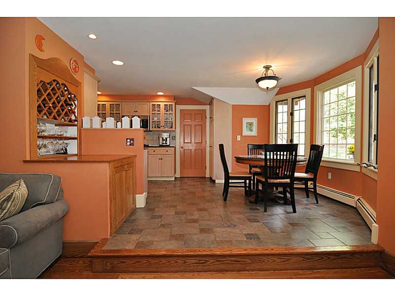 360 Washington Road Barrington, RI 02806 - Photo 8 of 24 Dining Area. Kitchen dining