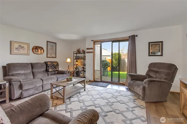 $1,100,000 | 2707 Initial Place, Enumclaw, WA 98022