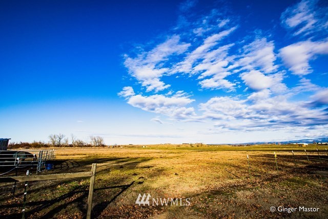 5714 Stateline Road Walla Walla, WA 99362 - Photo 3 of 25