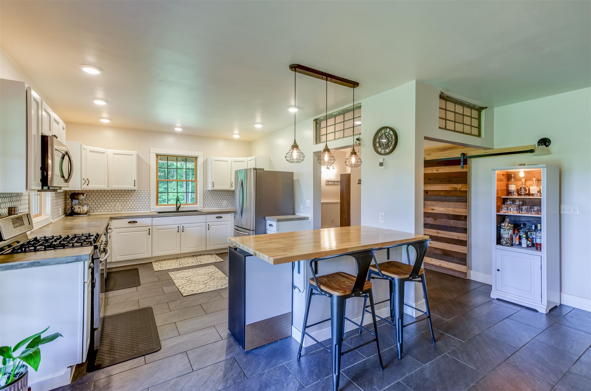 717 Fish Hill Road Randolph, VT 05060 - Photo 8 of 40