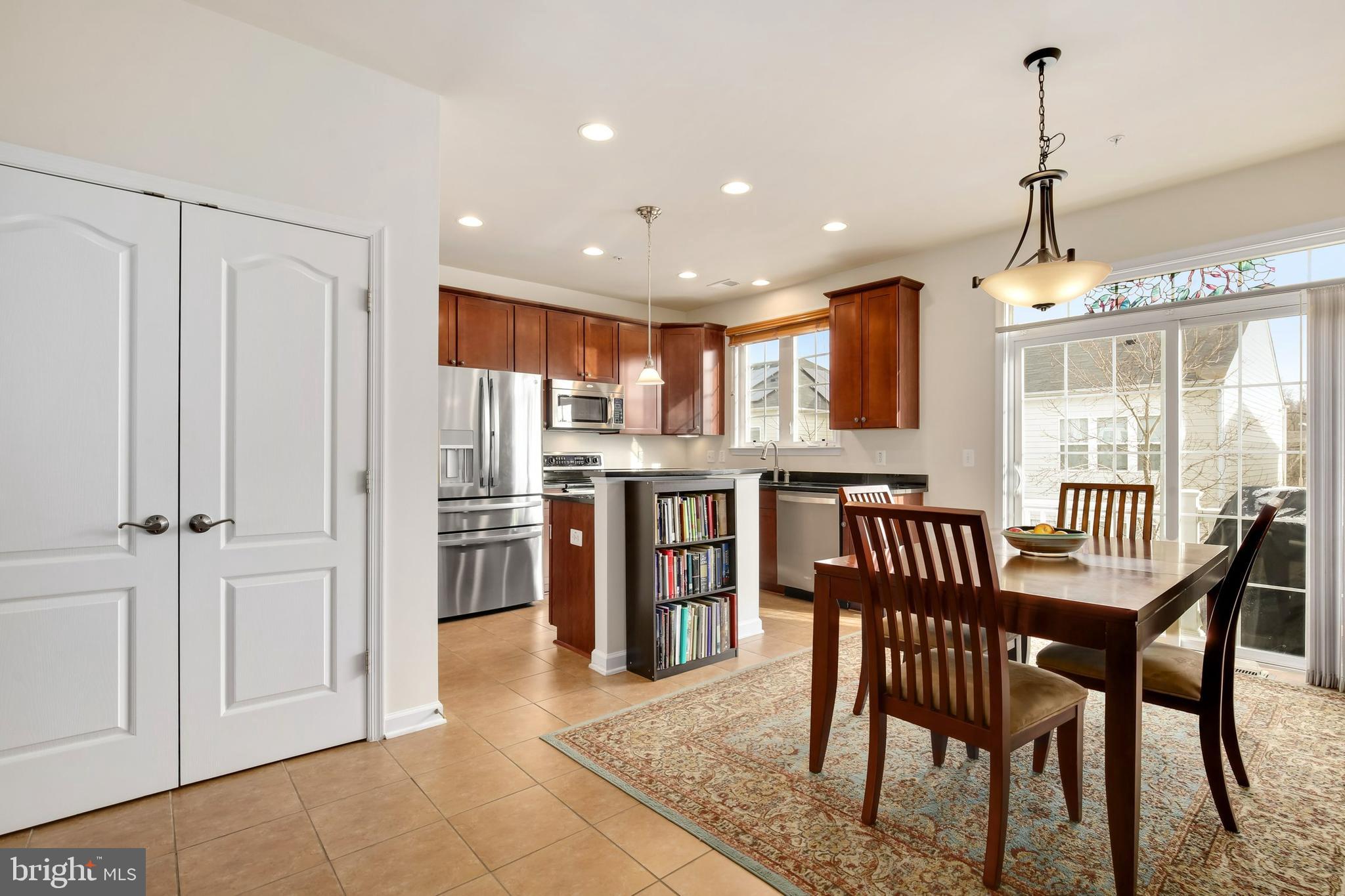11622 Leesborough Circle Silver Spring, MD 20902 - Photo 11 of 61 Gallery Image 11